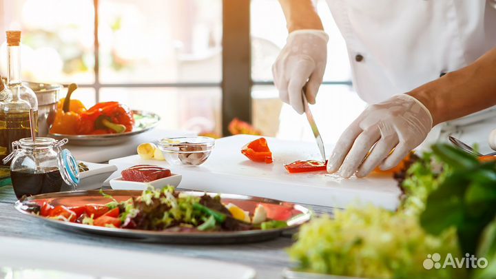 Повар холодного цеха в ресторан 