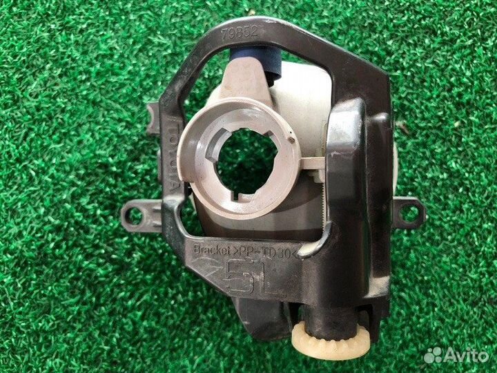 Туманка передняя левая Toyota Corolla Fielder