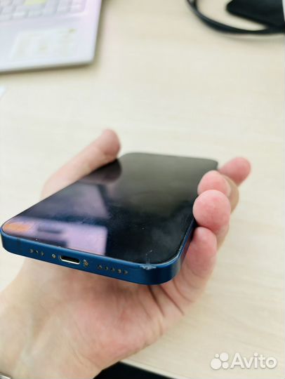 iPhone 12, 64 ГБ