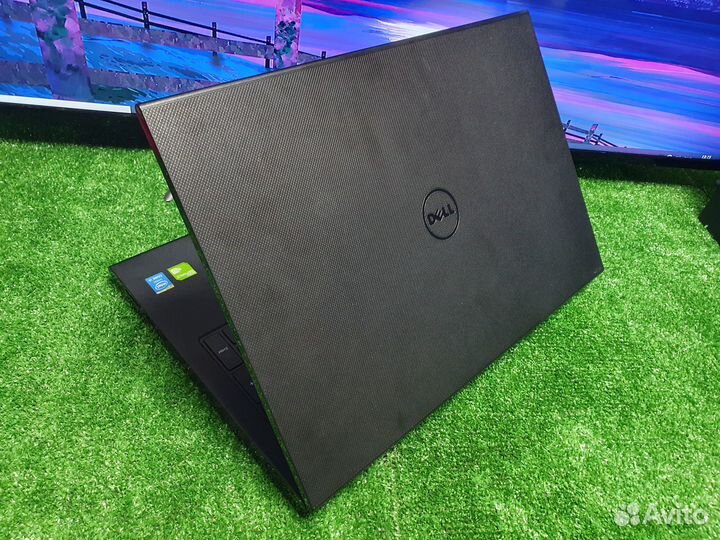 Ноутбук на i5 250GB SSD GT820M