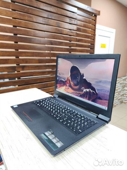 Lenovo V110 15,6 SSD 240Gb 8Gb Ddr4 Свежий