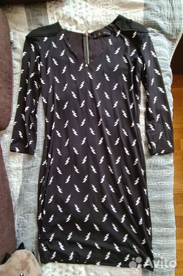Платье Guess 44