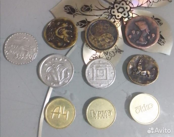 Монеты / магнеты штучно Золото магнитного моря