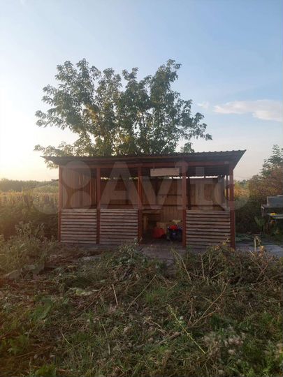 Дом 18,3 м² на участке 25 сот.