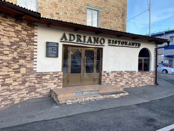 Сдам торговую площадь, 317 м²