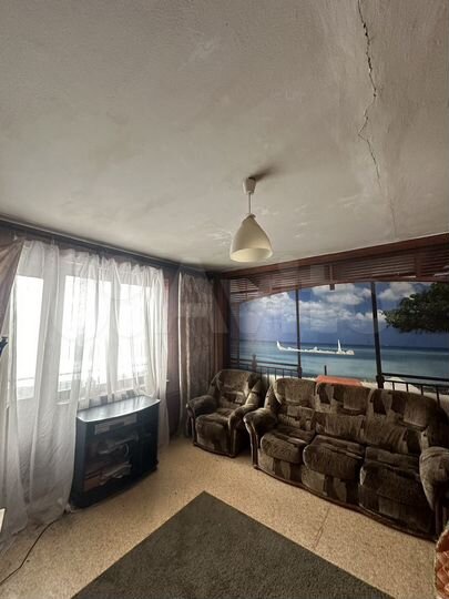 2-к. квартира, 52 м², 3/9 эт.