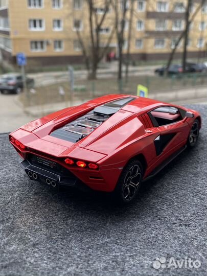 Модель авто Lamborghini Countach LPI