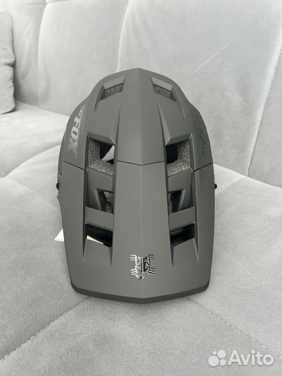 Велошлем fox