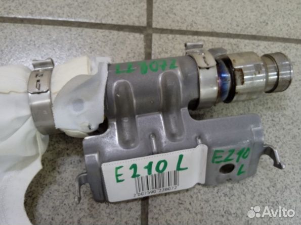 Левая шторка б/у Toyota Corolla 2018-2025