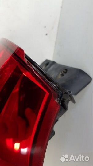 Фонарь задний правый Toyota Land Cruiser 200