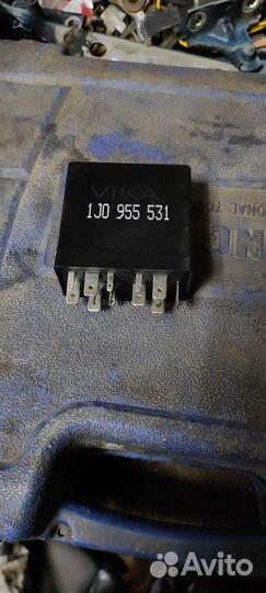 Реле стеклоочистителя Ауди А4 Б5, Пассат Б5, Б5+
