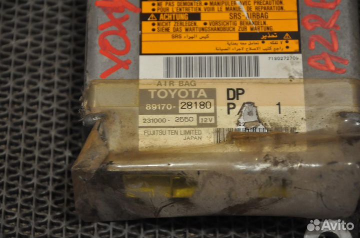 Блок управления Airbag toyota voxy AZR60G