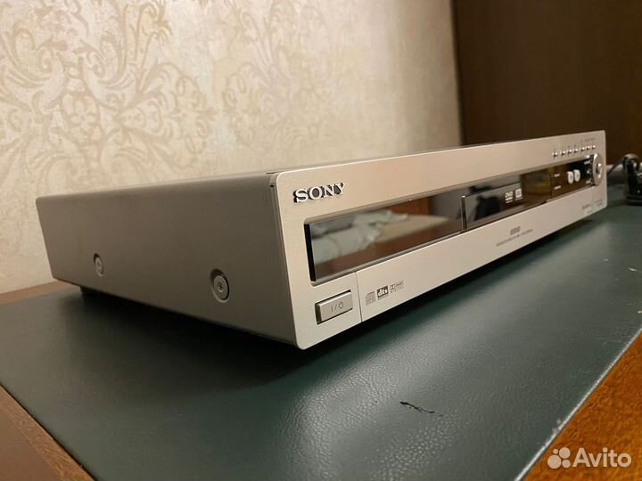 DVD плеер Sony RDR- HX900