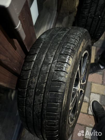 Летняя резина 215 65 r16