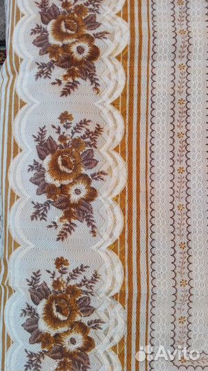 Покрывало с 2 нав. для подушек,на кровать, новое