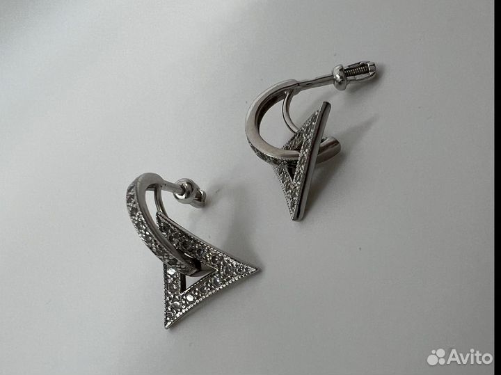 Золотые серьги 585
