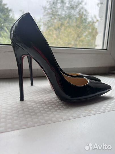 Туфли, босоножки Louboutin Casadei