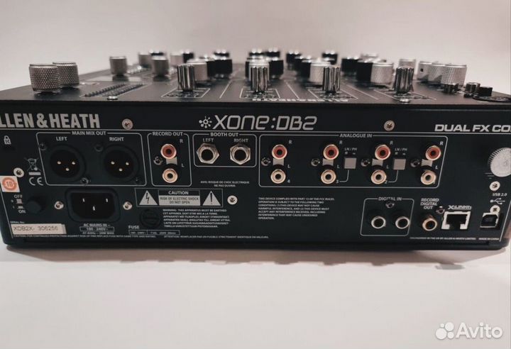 Цифровой микшерный пульт Allen Heath xone DB 2