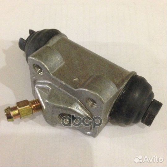 Цилиндр тормозной задний левый LF smily F350246