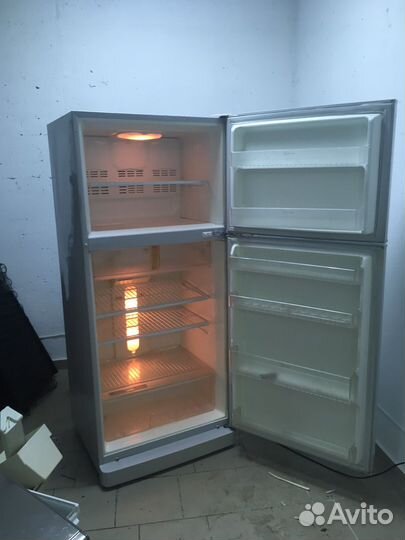 Холодильник Daewoo в отличеом состоянии