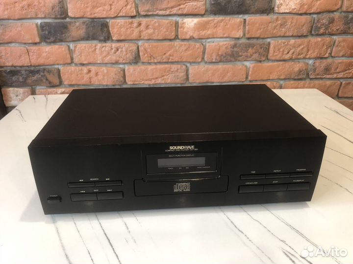 Cd проигрыватель SoundWave CD-1300 (Германия)