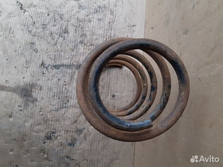 Пружина передняя Опель Омега А.Б