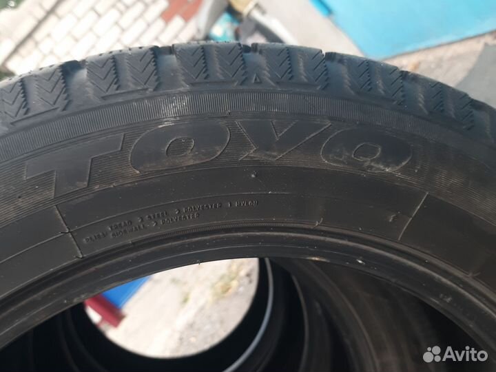 Toyo Observe GSi-5 235/55 R17 99Q