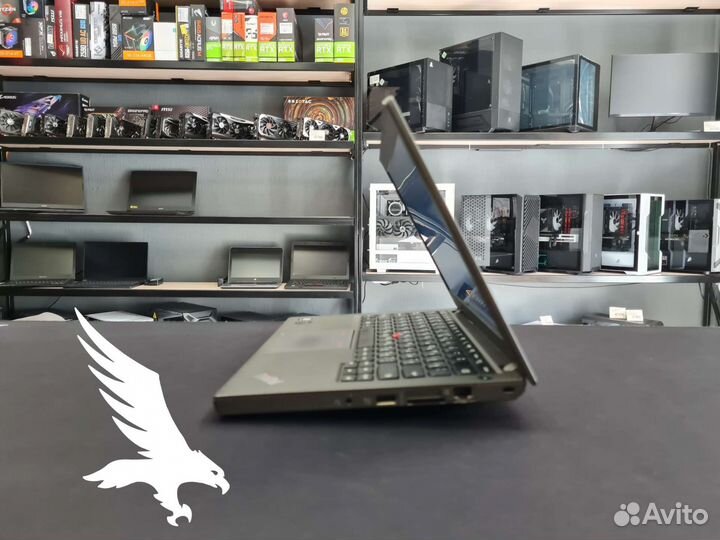 Ноутбук Lenovo ThinkPad I3 6100u/8GB RAM/SSD 240GB