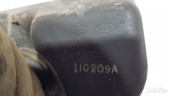 Патрубок воздушного фильтра (Kia Sportage)