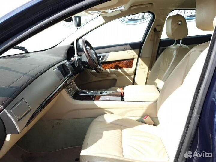 Разбирается Jaguar XF 2009г. 3 л. Дизель 306DT