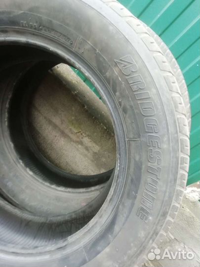 Bridgestone Alenza 001 225/65 R17