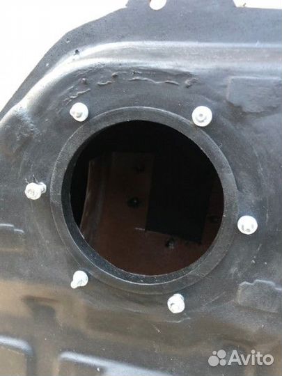 Бак бензобак Mitsubishi Lancer 9