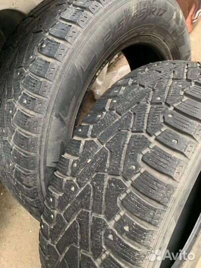 Pirelli Ice Zero 215/65 R17 103T