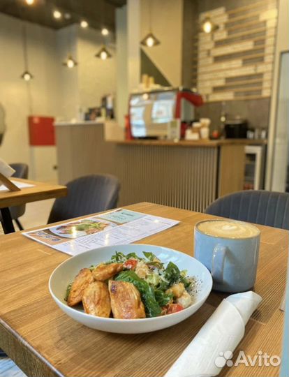 Бариста-повар в кофейню