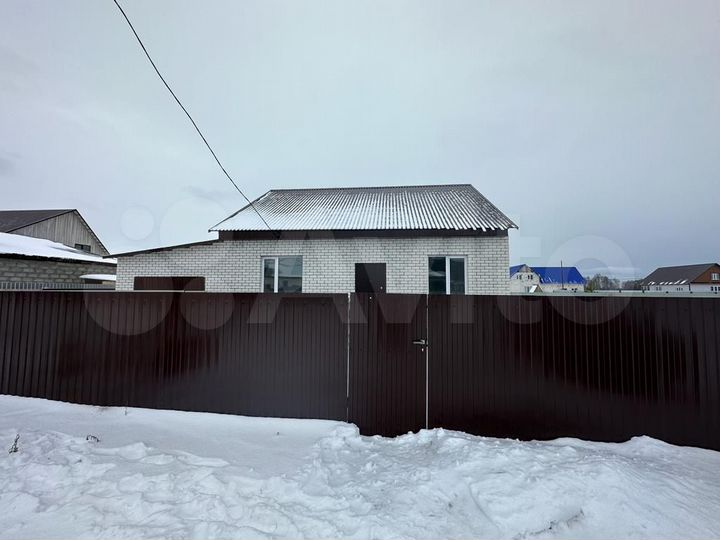 Дом 82,4 м² на участке 8 сот.