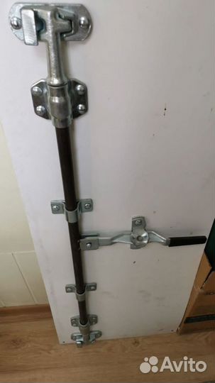 Замки на ворота полуприцепа, воротные петли фур