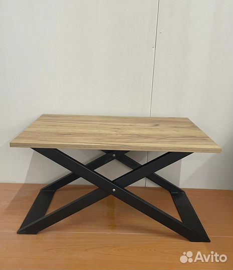 Стол журнальный 