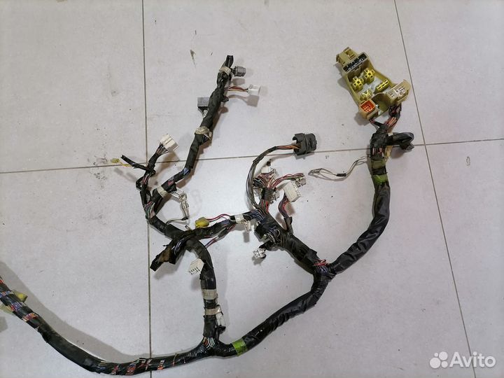 Проводка салона Toyota Vista 1990-1994 год