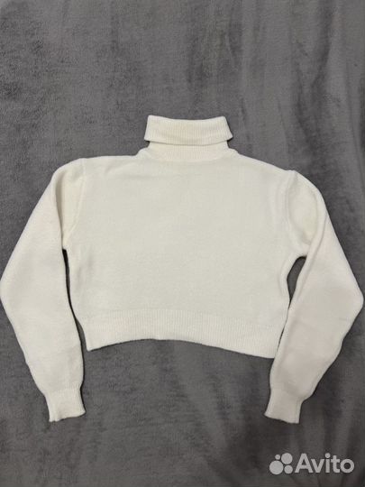 Свитер женский молочный 42 S