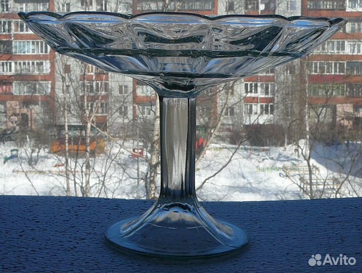 Ваза для фруктов. Стекло. Без трещин и сколов