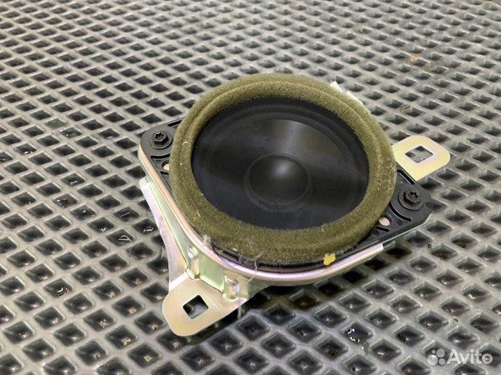 Динамик лев. Lexus RX350