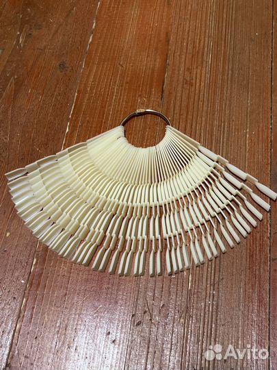 Типсы на кольце