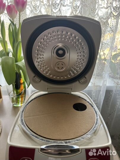 Мультиварка новая