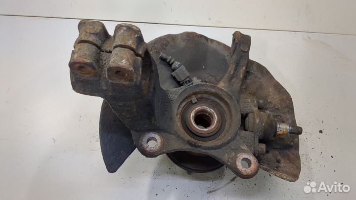 Ступица (кулак, цапфа) правая передняя Volkswagen Transporter 5