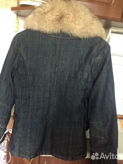 Куртка джинсовая