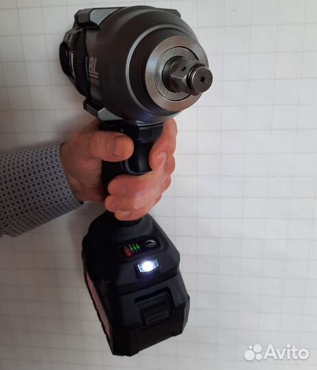RC8803 Гайковерт аккумуляторный