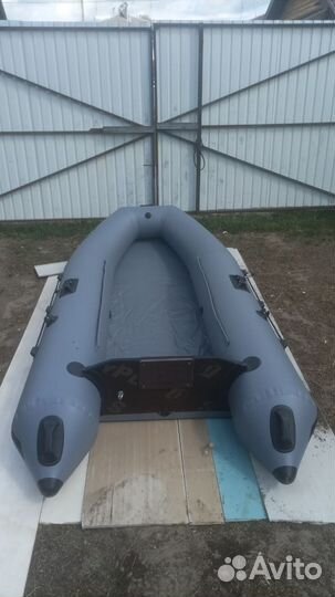 Лодка надувная с мотором