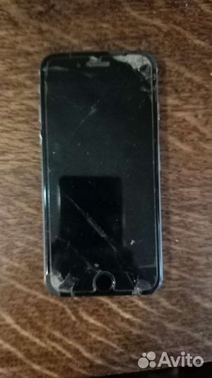 Телефон iPhone 6