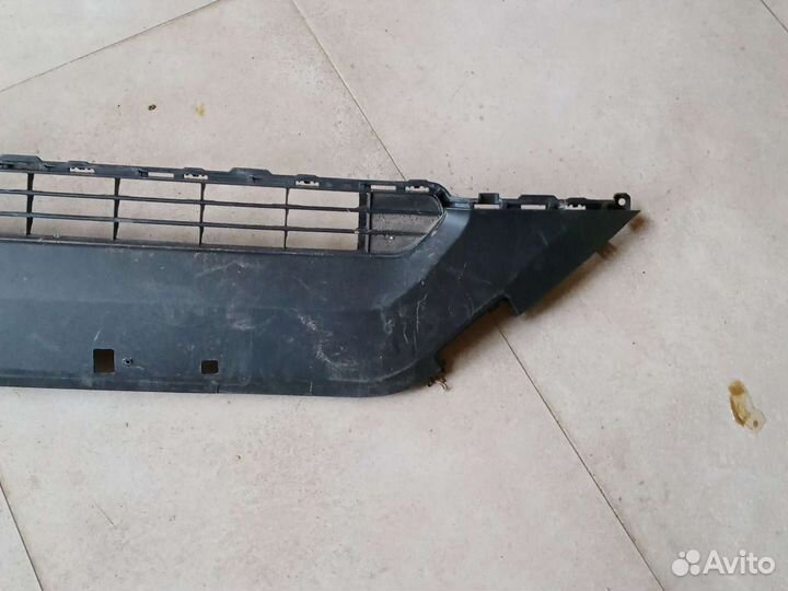 Решетка переднего бампера Toyota RAV4 XA50