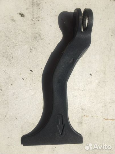 Ручка капота Мерседес Е124